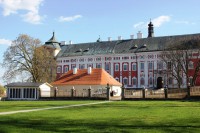 /album/fotogalerie-klaster-broumov-vzdelavaci-a-kulturni-centrum/broumovsky-klaster22-jpg1/